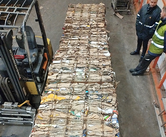 Visokoučinkovito rješenje balirke za kutije za velike lance supermarketa u Rusiji
